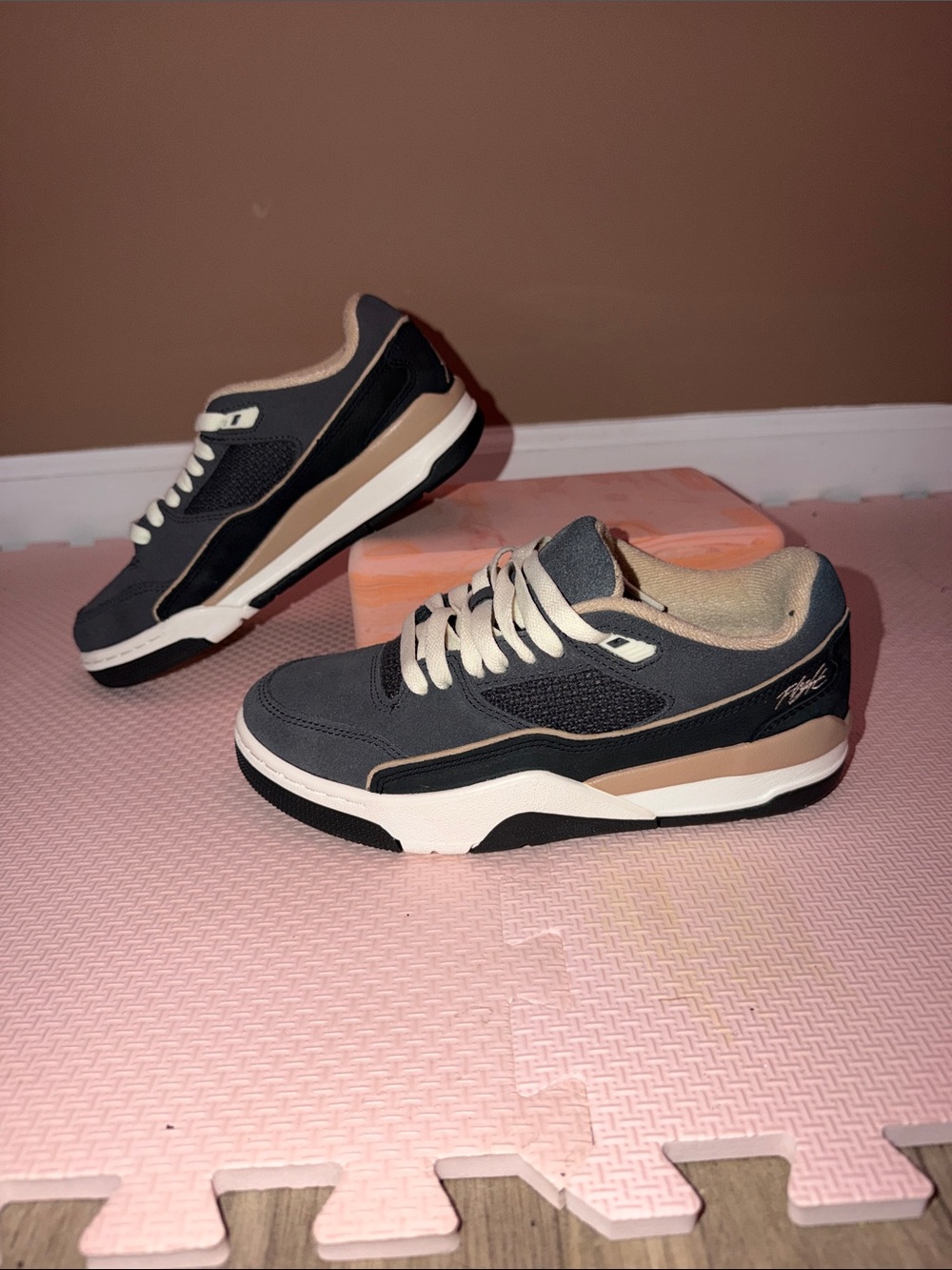 Jordan Flight Court - Dark Gray, Beige, Cream, and White (Women's Size 7)